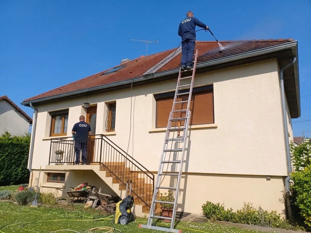Démoussage de toiture à Coulommiers